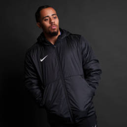 Black-Friday-2023-NIKE-CW6157-010-2
