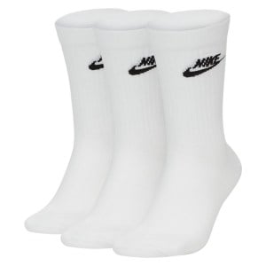 Nike Sportswear Everyday Essential Crew Socks (3 Pairs)