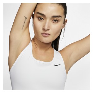 Nike Womens Swoosh Medium-Support Sports Bra