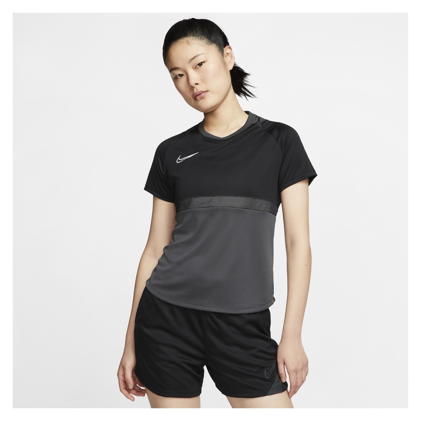 nike pro short sleeve top