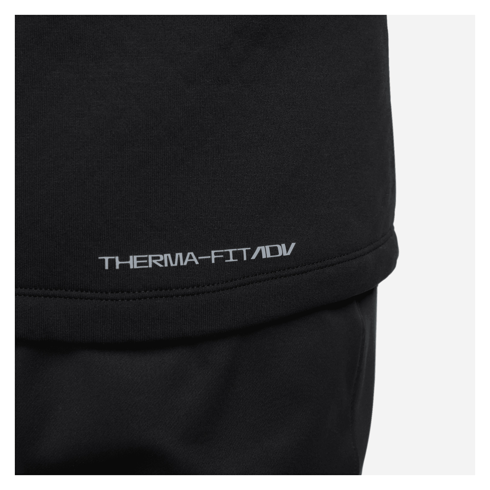 Nike store therma strike