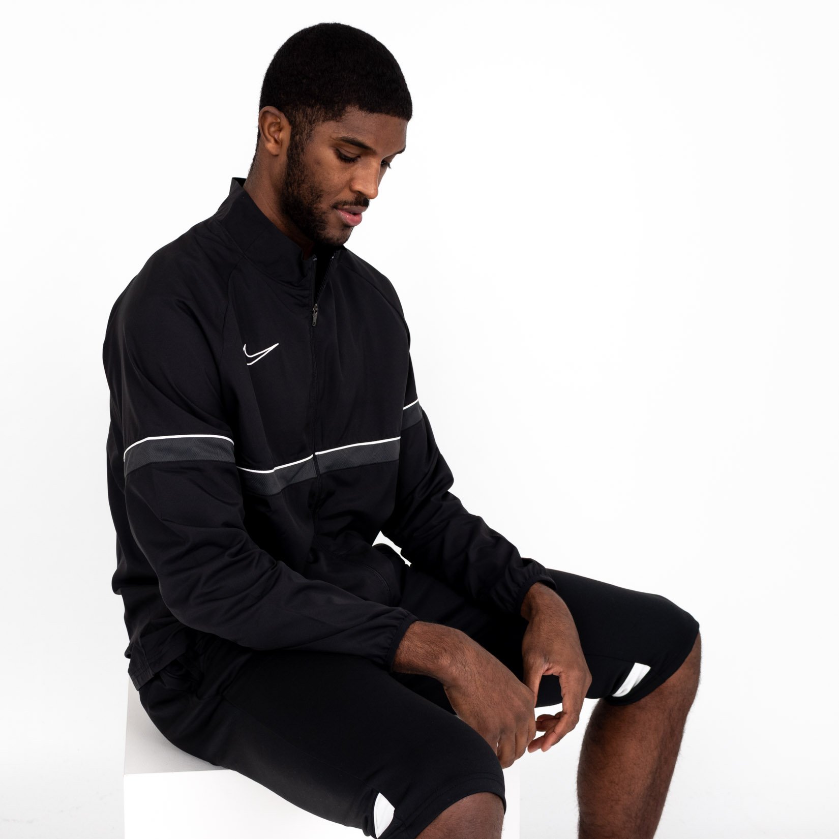 Nike Academy 21 Woven Track Jacket (M) - Kitlocker.com
