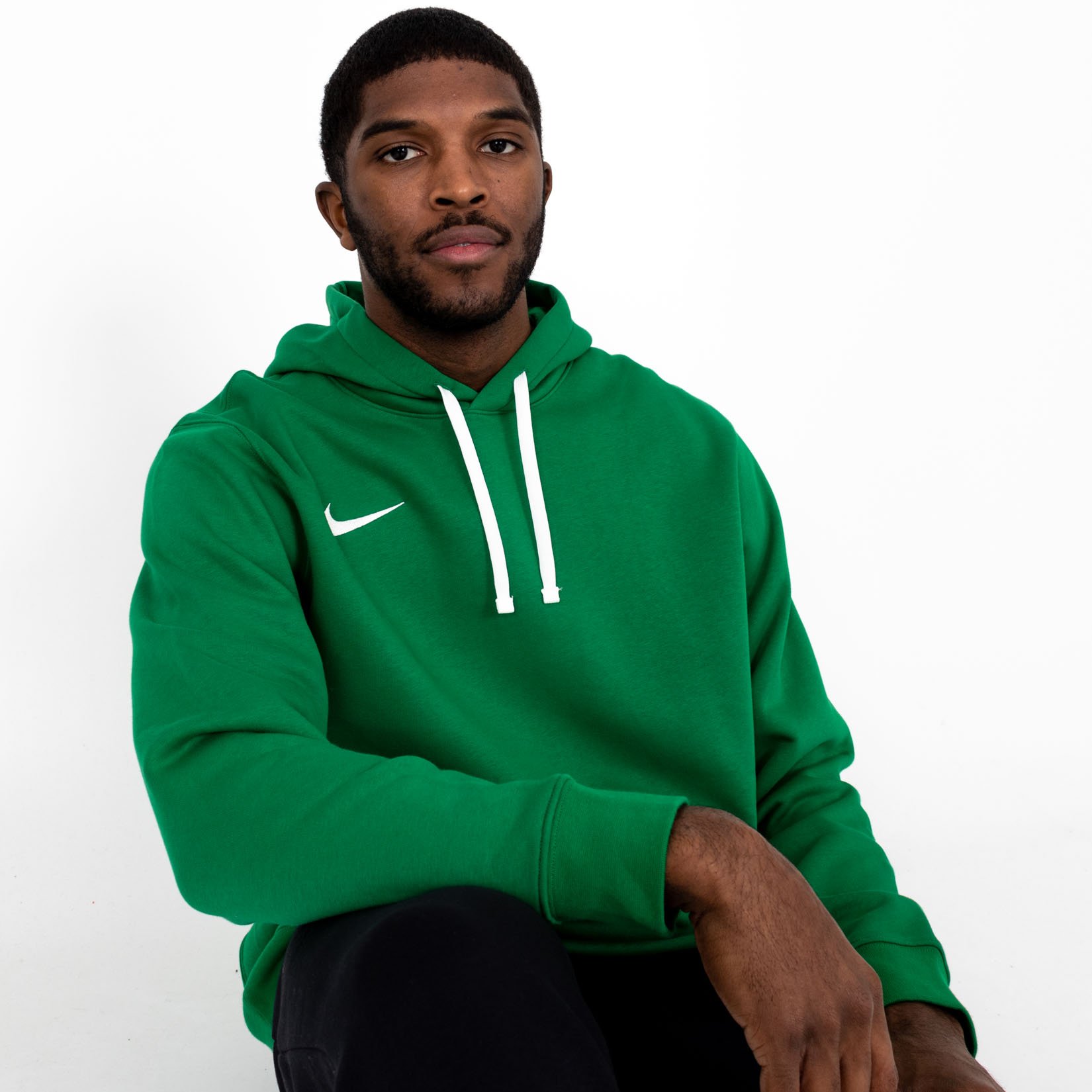 nike team club hoodie