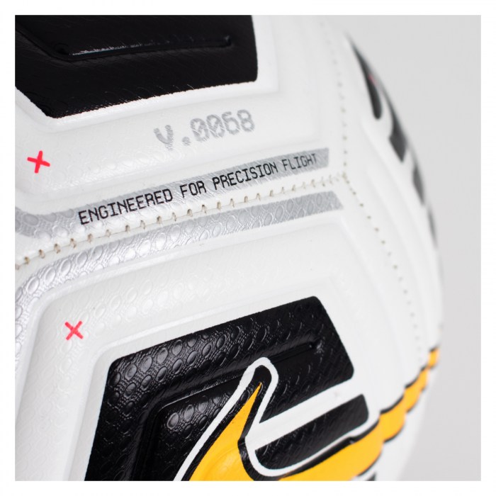 Nike FA Charter Standard Strike Football 2020/21
