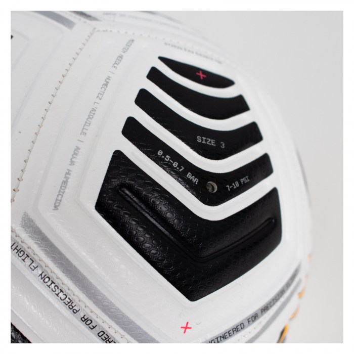 Nike FA Charter Standard Strike Football 2020/21