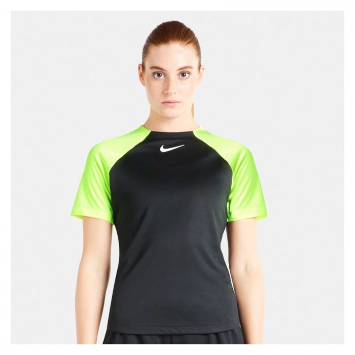 Nike Womens Academy Pro Short-Sleeve Tee (W)