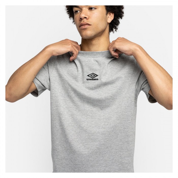 Umbro Diamond Small Logo Tee