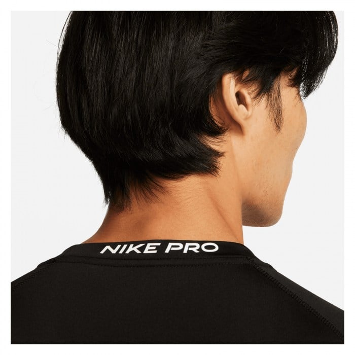 Nike Pro Dri-FIT Tight Long-Sleeve Fitness Top